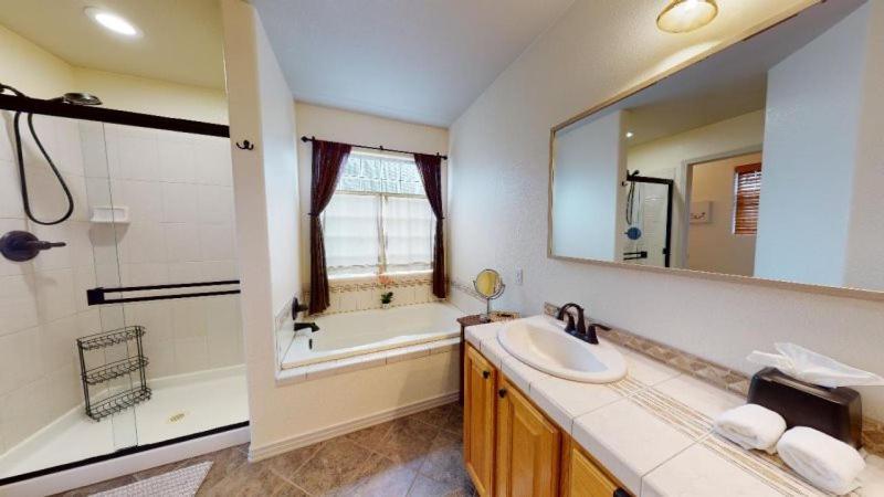 120 Winding Meadow By Vacation Rentals For You Monument 外观 照片